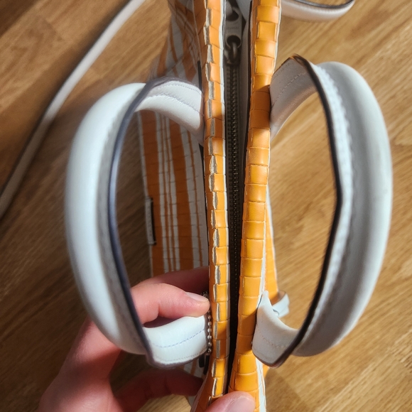 Coach Handbag/Crossbody - Picture 11 of 15